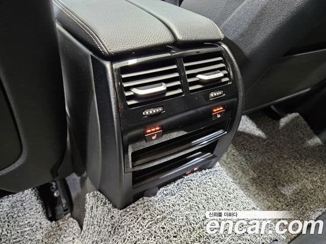 BMW 5 Series 2022 — Photo 18/20