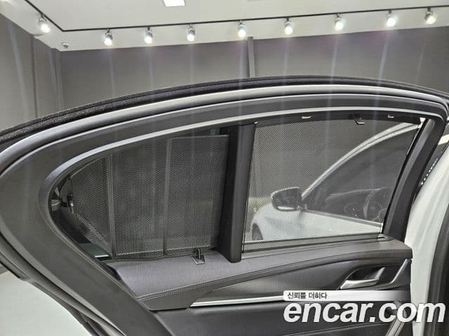 BMW 5 Series 2022 — Photo 20/20