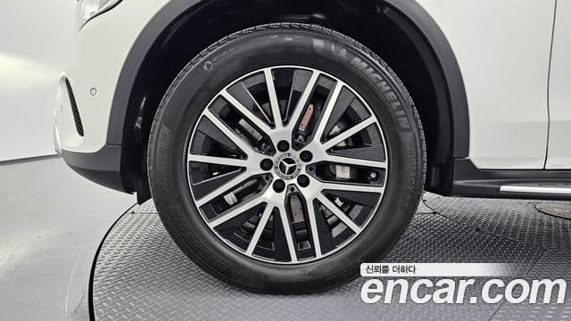 Mercedes-Benz GLC-Class 2021 — ფოტო 5/20
