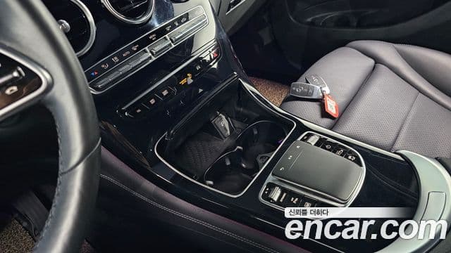 Mercedes-Benz GLC-Class 2021 — ფოტო 9/20