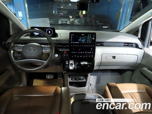 Hyundai Staria 2022 — фото 4 из 20