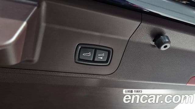 Porsche Panamera 2020 — Şəkil 19/20
