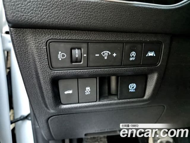 Hyundai Sonata 2021 — ფოტო 19/20