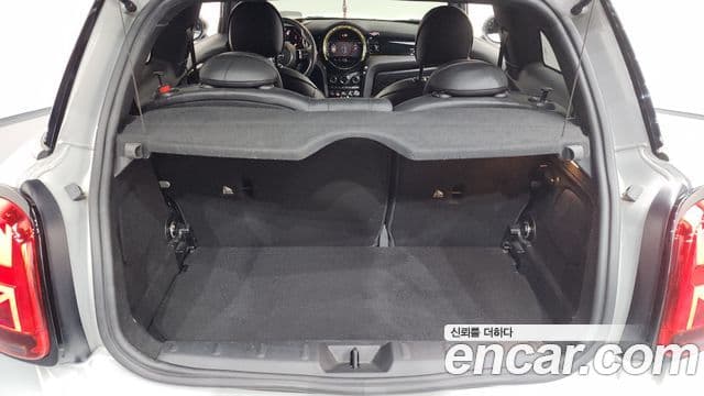 Mini Cooper S 2021 — фото 20 из 20