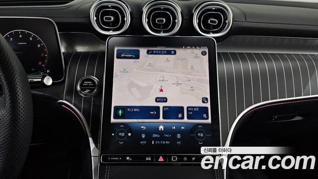 Mercedes-Benz GLC-Class 2025 — Фото 14/20