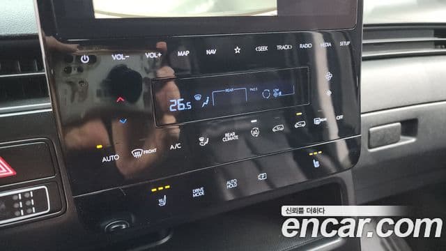 Hyundai Staria 2022 — Şəkil 17/20
