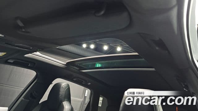 Audi Q7 2022 — Şəkil 18/20