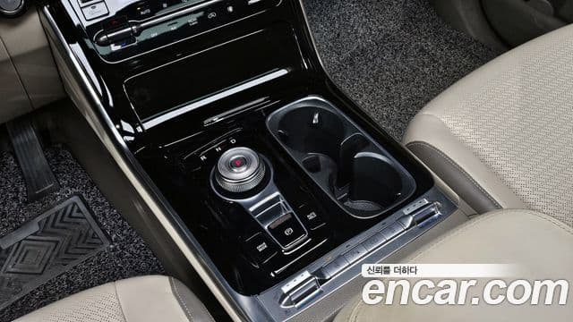 Kia Carnival 2021 — Şəkil 9/20