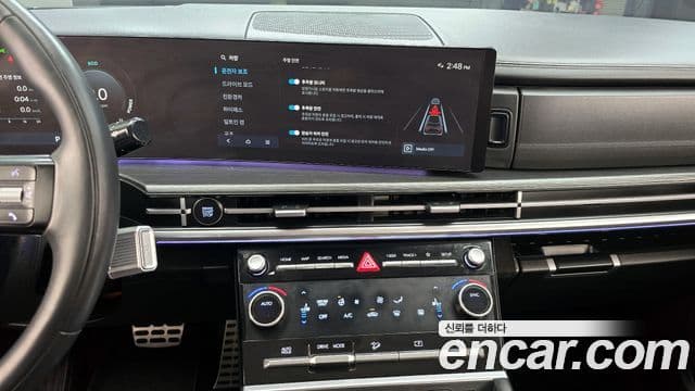 Hyundai Santa Fe 2023 — Photo 17/20
