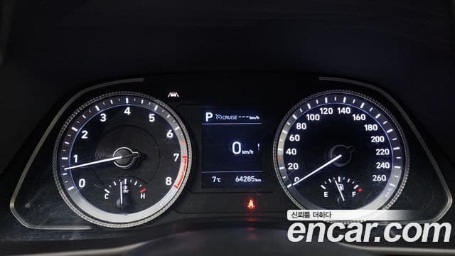 Hyundai Sonata 2020 — ფოტო 8/20