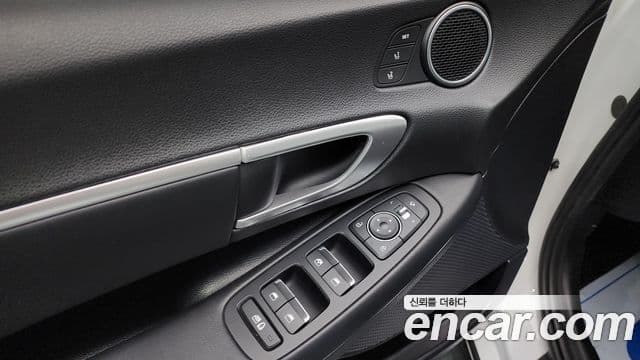 Hyundai Sonata 2020 — ფოტო 13/20