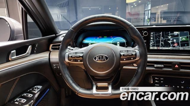 Kia K5 2020 — Şəkil 14/20