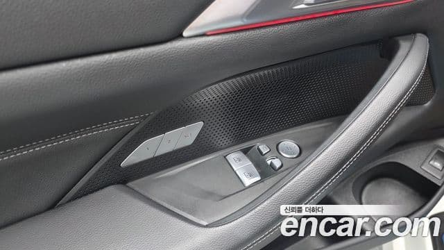 BMW 4 Series 2023 — ფოტო 18/20