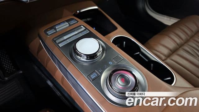 Genesis GV70 2021 — ფოტო 9/20