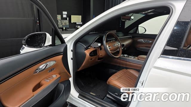 Genesis GV70 2021 — ფოტო 10/20