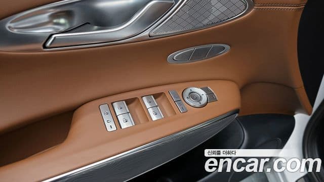 Genesis GV70 2021 — ფოტო 11/20