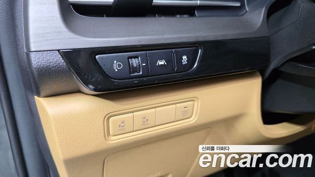 Kia Carnival 2022 — Фото 13/20