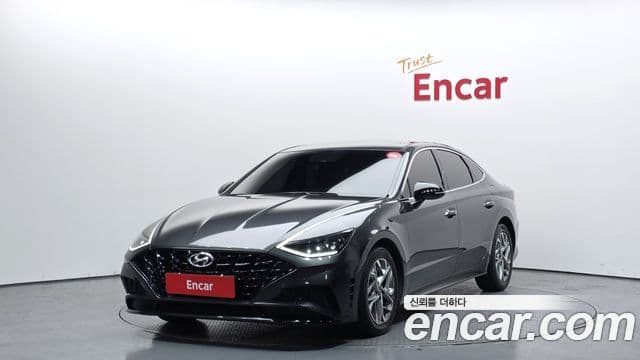 Hyundai Sonata 2019 — Фото 1/20