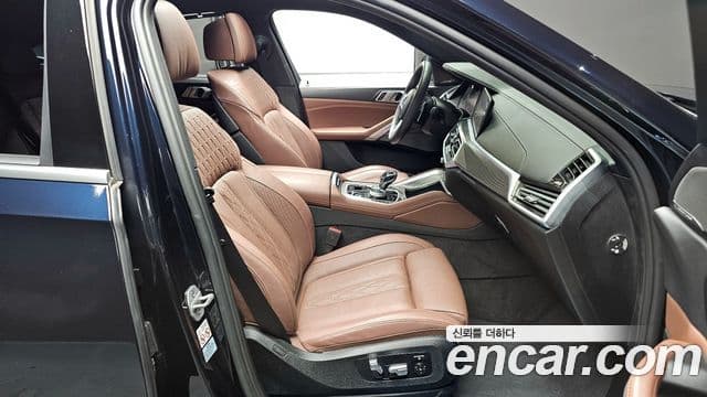 BMW X6 2023 — Фото 10/20