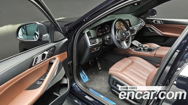 BMW X6 2023 — Фото 12/20