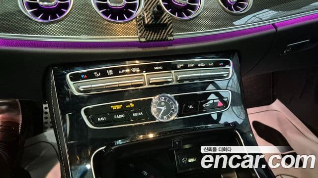 Mercedes-Benz E-Class 2020 — ფოტო 14/20