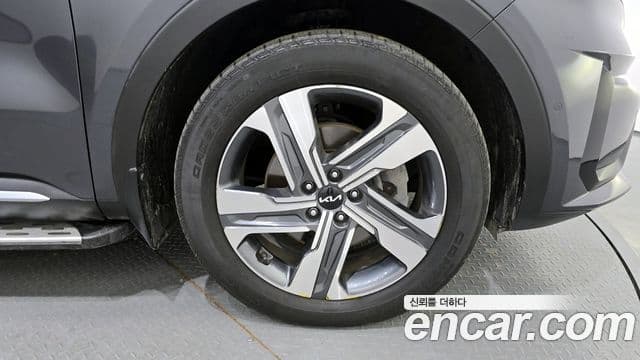 Kia Sorento 2021 — ფოტო 5/20