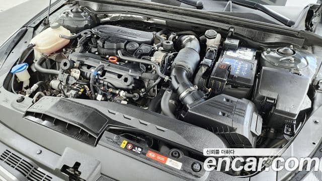 Kia K5 2020 — ფოტო 6/20