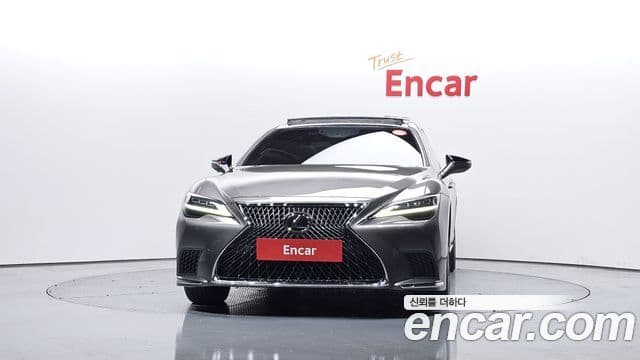 Lexus LS500 2021 — фото 3 из 20