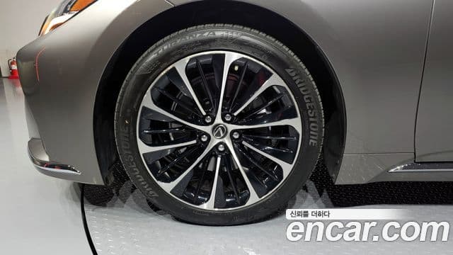 Lexus LS500 2021 — Şəkil 5/20