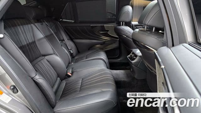 Lexus LS500 2021 — фото 12 из 20