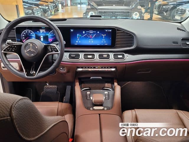Mercedes-Benz GLE-Class 2025 — ფოტო 6/20