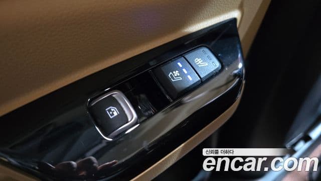 Kia Carnival 2020 — Фото 19/20