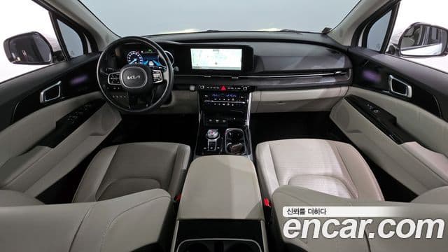 Kia Carnival 2022 — ფოტო 7/20