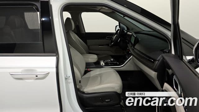 Kia Carnival 2022 — ფოტო 11/20