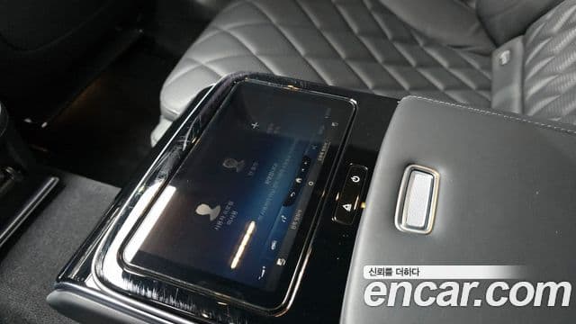 Mercedes-Benz S-Class 2023 — фото 18 из 20