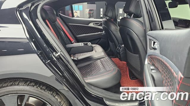 Genesis G70 2020 — ფოტო 12/20