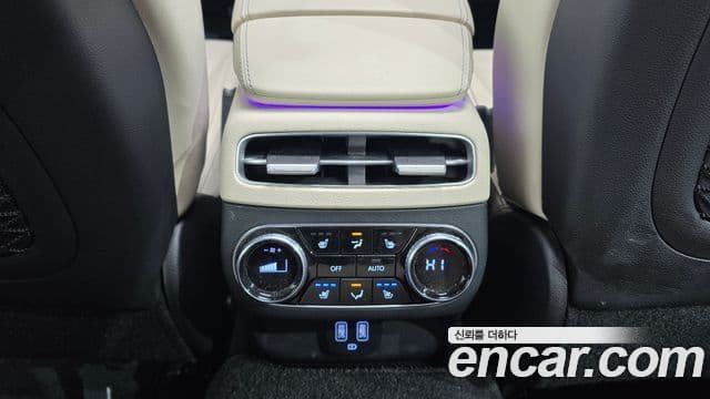 Genesis GV70 2022 — Şəkil 19/20