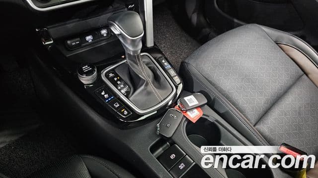 Kia Seltos 2021 — ფოტო 9/20