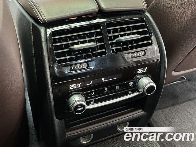 BMW 5 Series 2019 — Photo 1/20