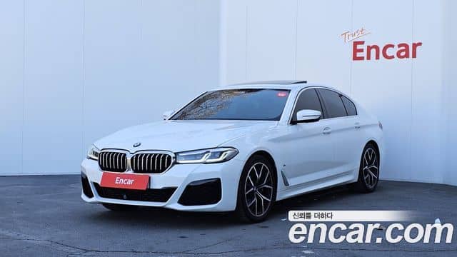 BMW 5 Series, 2022