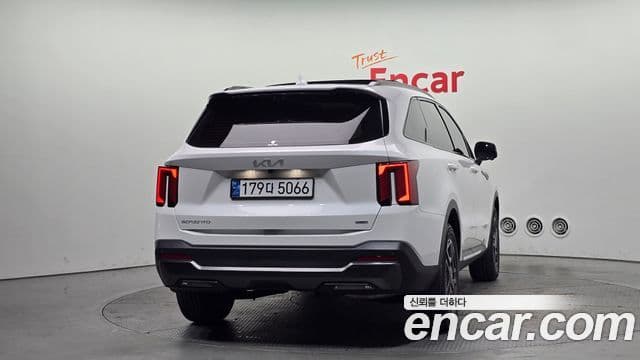 Kia Sorento 2024 — ფოტო 4/20