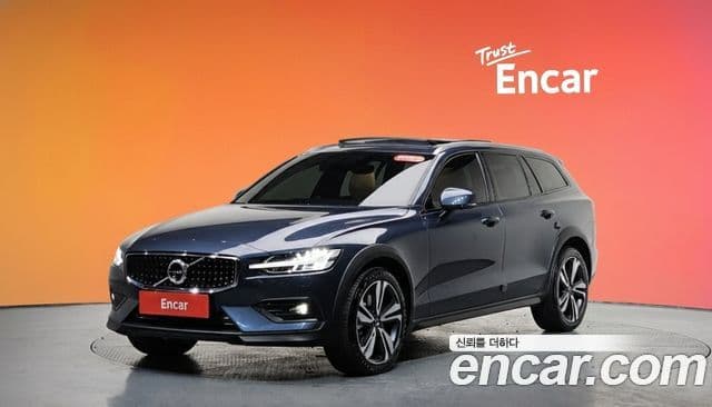 Volvo V60 Cross Country, 2021
