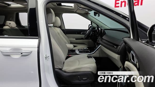 Kia Carnival 2020 — Şəkil 10/20