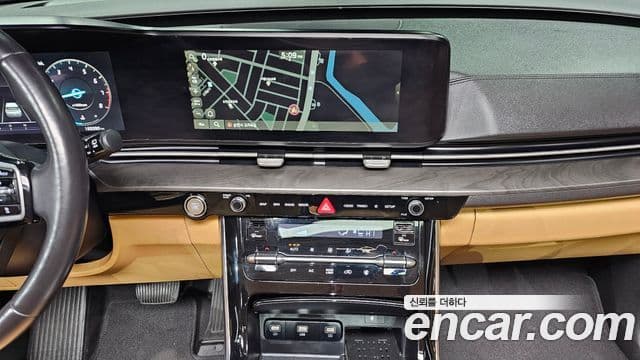 Kia Carnival 2020 — фото 14 из 20