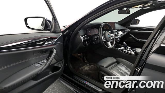 BMW 5 Series 2021 — Şəkil 10/20