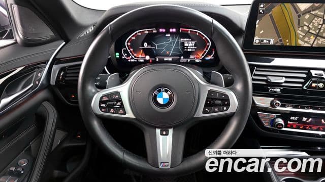 BMW 5 Series 2021 — Şəkil 13/20