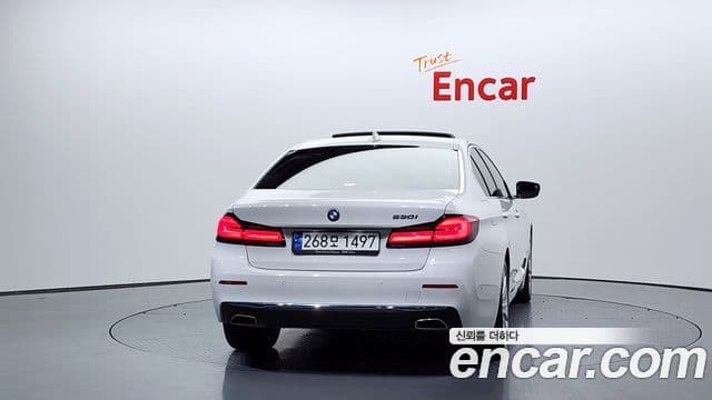 BMW 5 Series 2023 — фото 4 из 20