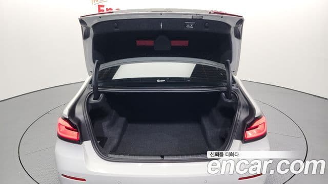 BMW 5 Series 2023 — фото 20 из 20
