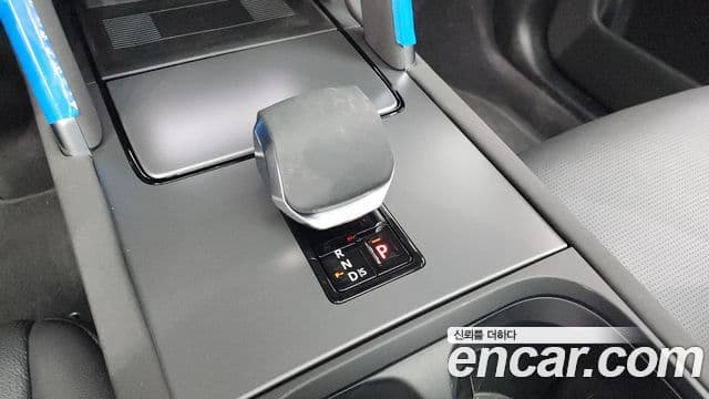 Land Rover Discovery Sport 2025 — фото 9 из 20