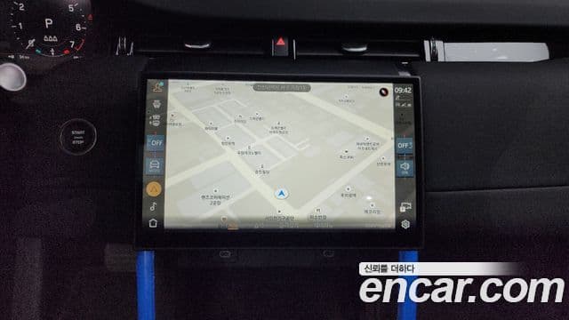 Land Rover Discovery Sport 2025 — фото 14 из 20